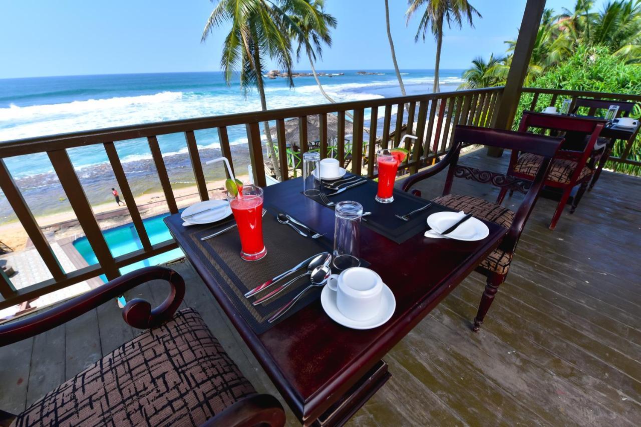 Lucky Seven Beach Resort Hikkaduwa Exterior foto