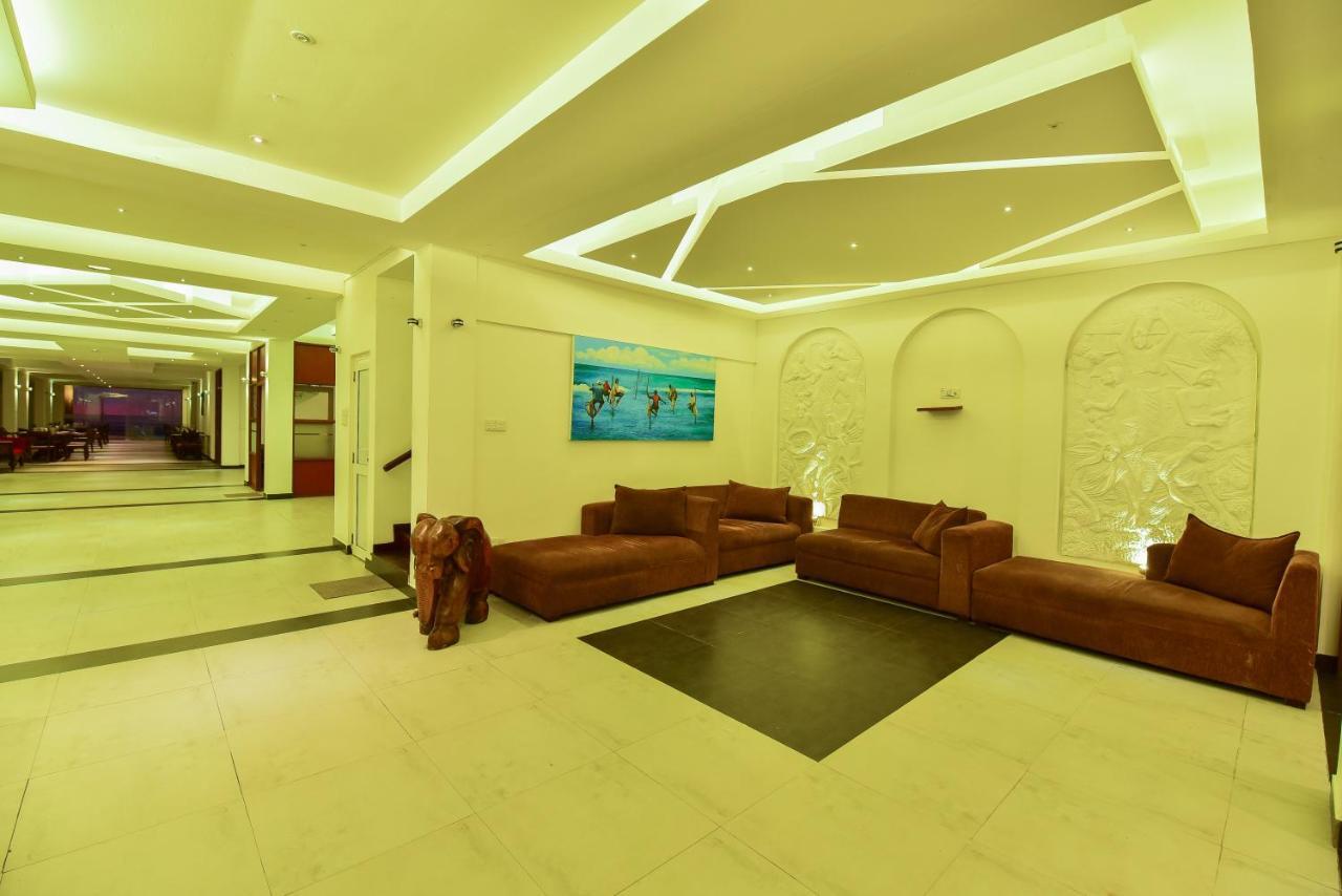 Lucky Seven Beach Resort Hikkaduwa Exterior foto